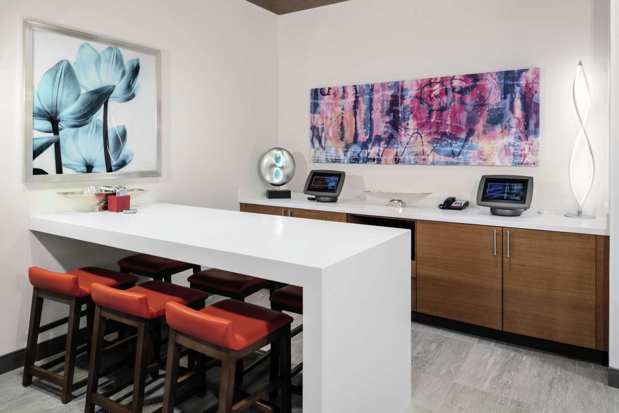 Hilton Garden Inn Denver/Thornton Bagian luar foto