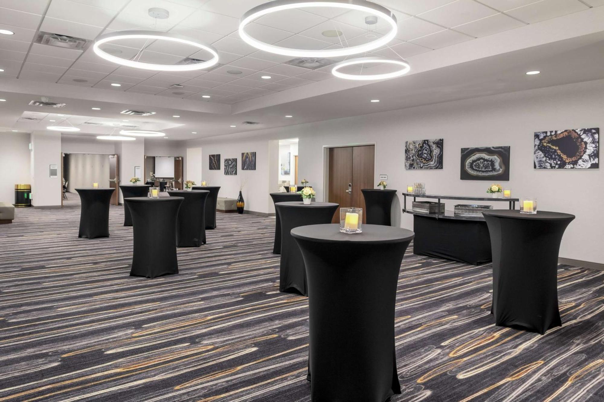 Hilton Garden Inn Denver/Thornton Bagian luar foto