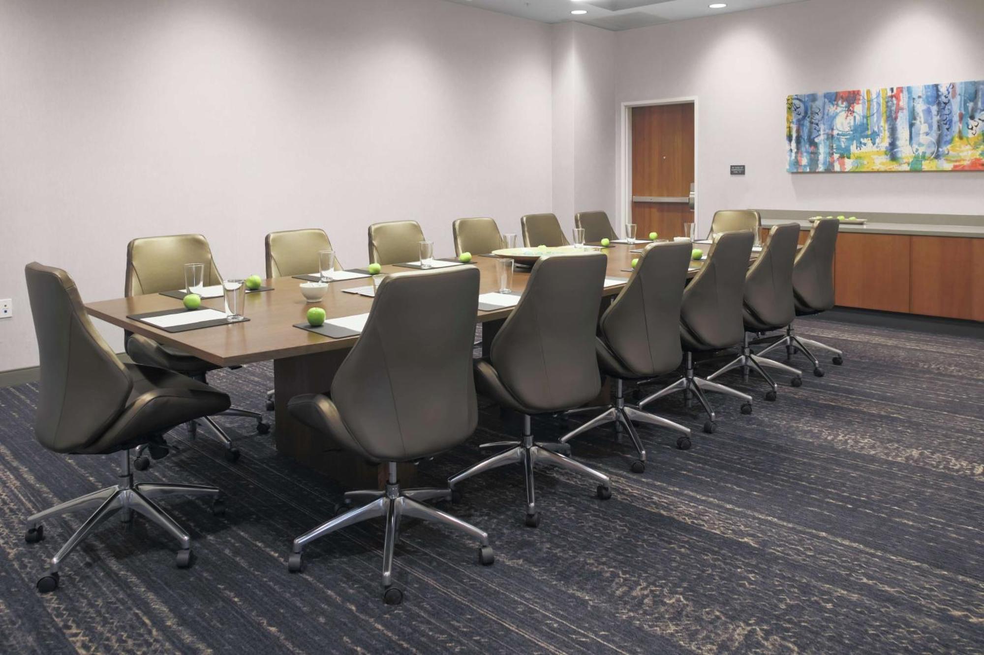 Hilton Garden Inn Denver/Thornton Bagian luar foto